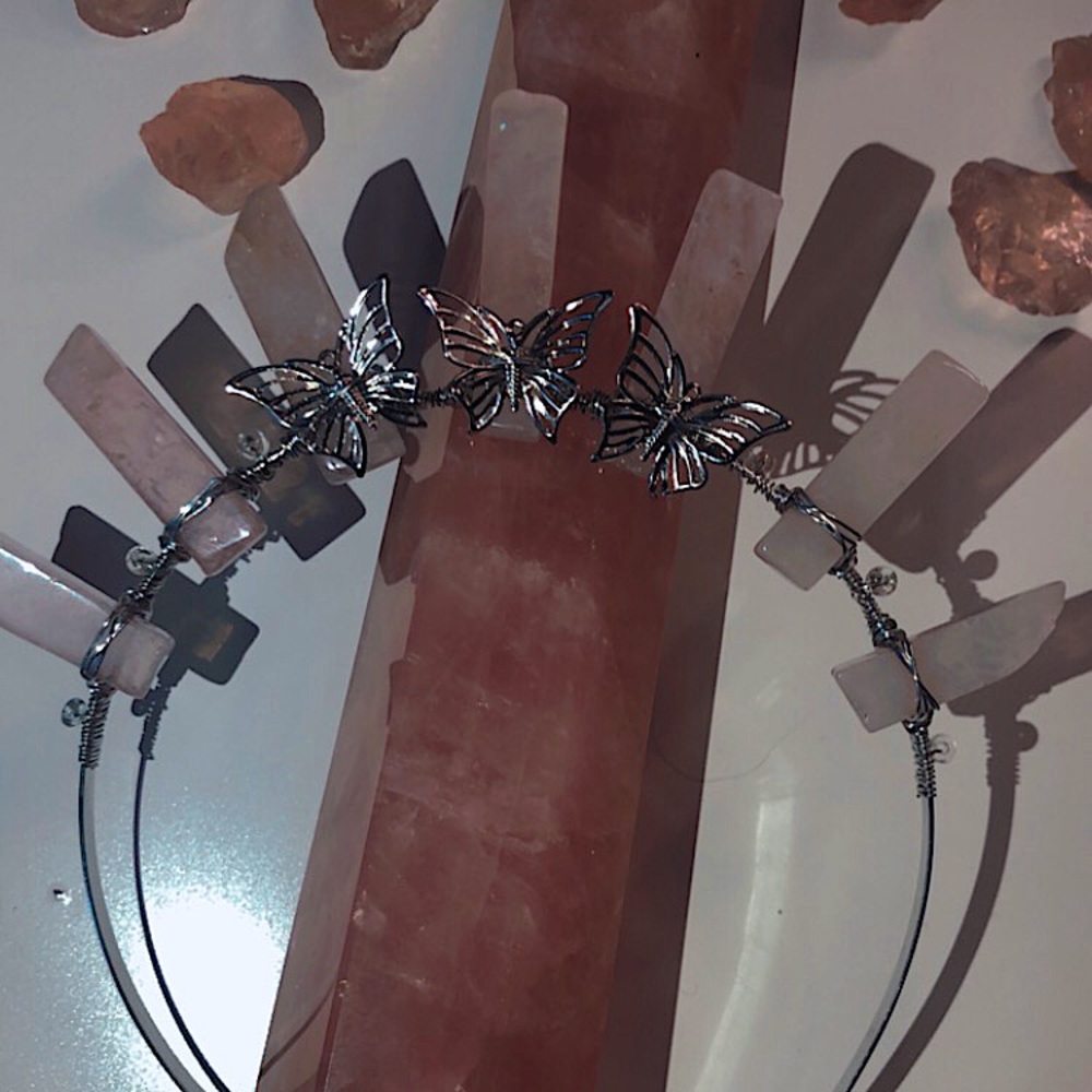 handmade rose quartz crown ✨